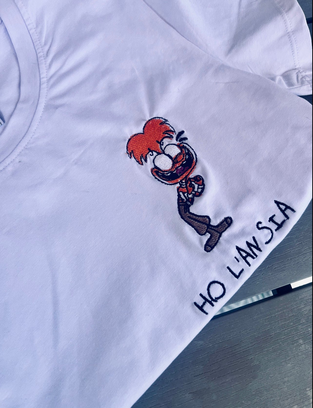 T-shirt bianca personalizzata soggetto 10cm diametro S-XL