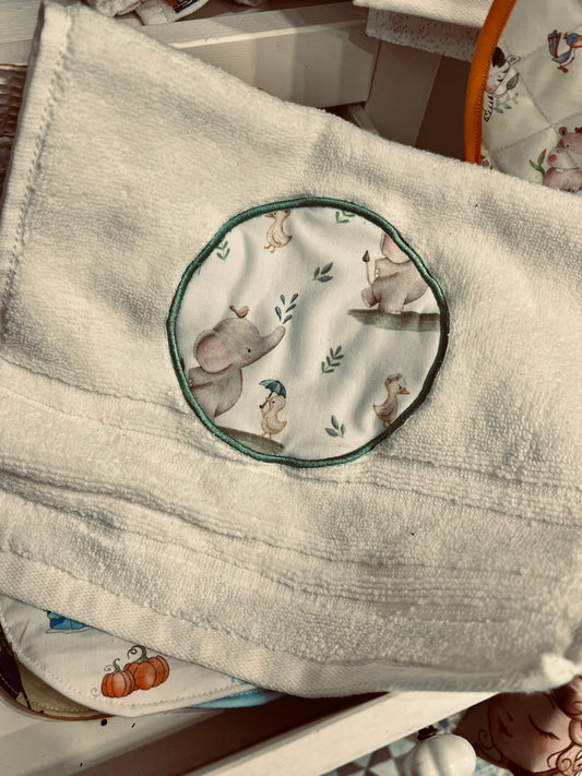 Asciugamano elefantino